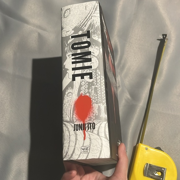 Junji Ito Tomie comic book - Picture 4 of 5